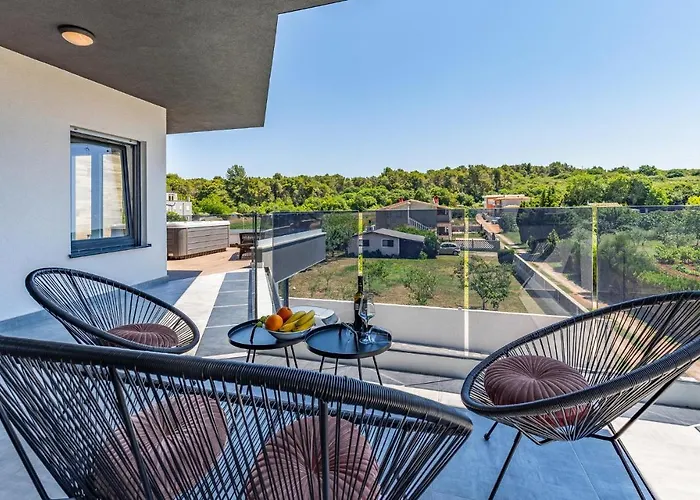 Stunning In * Πούλα