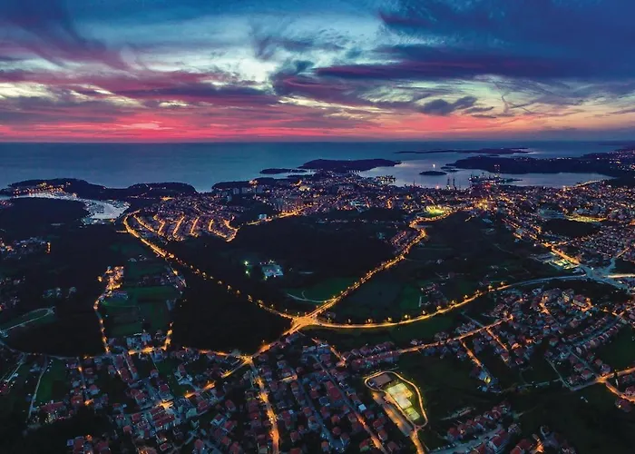 Stunning In * Πούλα