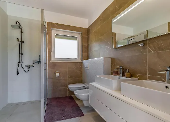 Stunning In * Πούλα