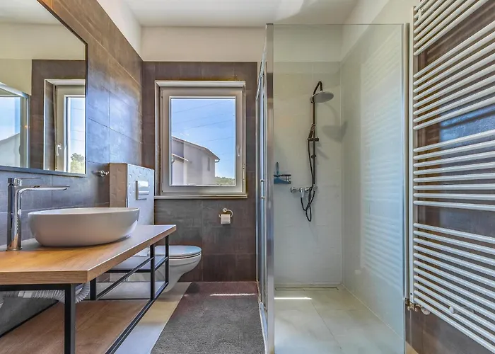 Stunning In * Πούλα