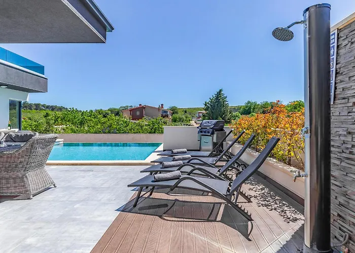 Σπίτι διακοπών Stunning In Πούλα